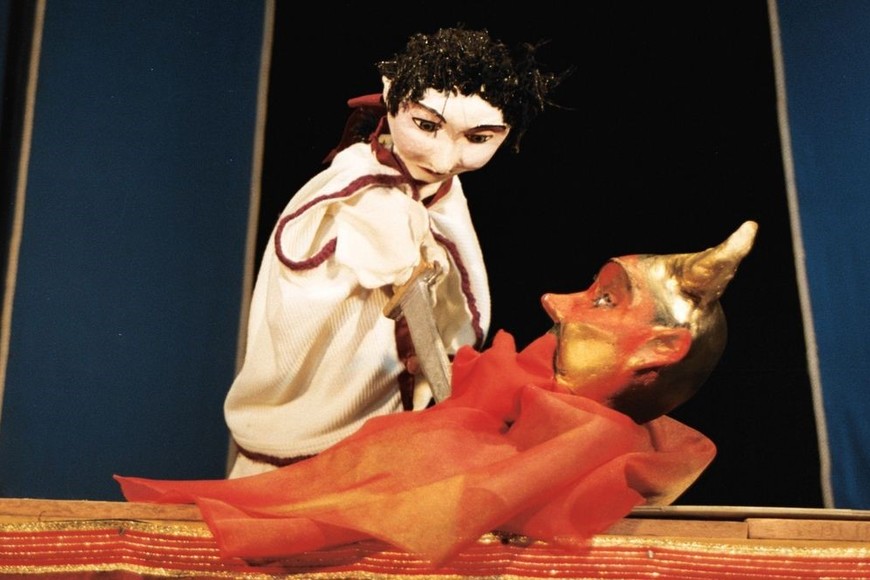 Los títeres en acción. Foto: Gentileza El Retablo de las Maravillas