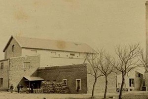 "Está digitalizado el 100% del material, son alrededor de 300 mil páginas. Es una serie histórica de precios, situaciones que abarcan desde los años 1870 a 1970. Son 100 años de historia y que incluye lo que fue la revuelta de Humboldt con toda su consecuencia histórica entre los colonos y el gobierno santafesino”.
Foto: CEIHH