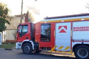 Los bomberos trabajaron en el lugar y no se reportaron heridos.