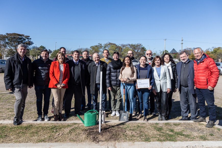 Se plantarán unos 200 ejemplares tanto en Ciudad Universitaria como en el Predio UNL-ATE, en CONICET y en Parque Tecnológico Litoral Centro.