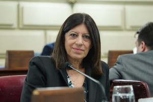 La diputada provincial cuestionó al gobernador por “desoír los reclamos docentes”