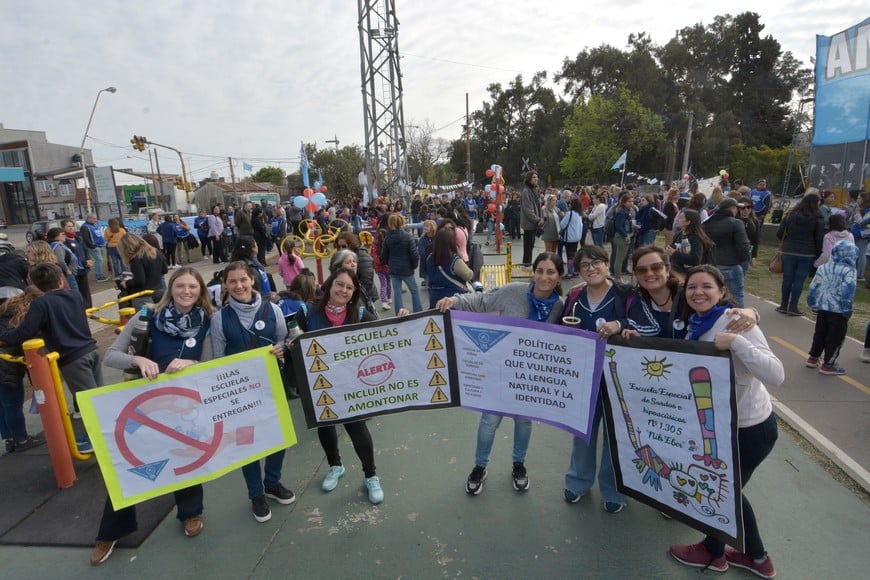 Docentes de escuelas de la modalidad especial organizaron la jornada, en el marco de el plan de lucha de Amsafe. Foto: Flavio Raina