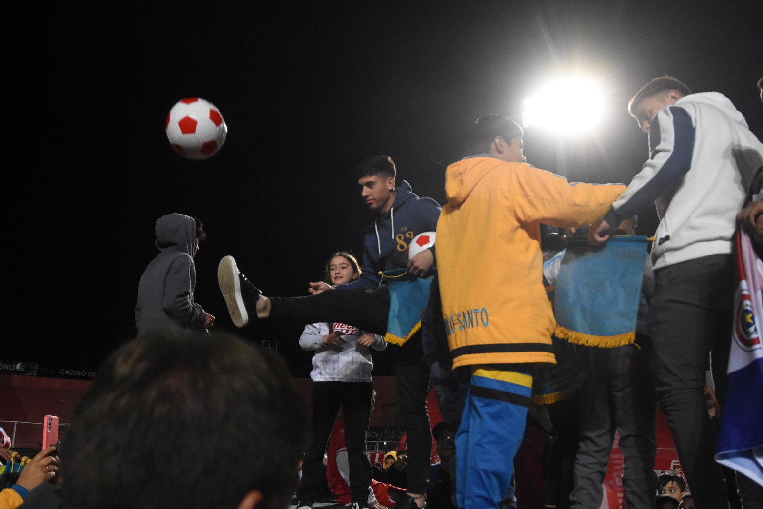 El torneo internacional Diego Barisone vive su sexta edición con el acto inaugural en el Estadio 15 de Abril del club Unión.