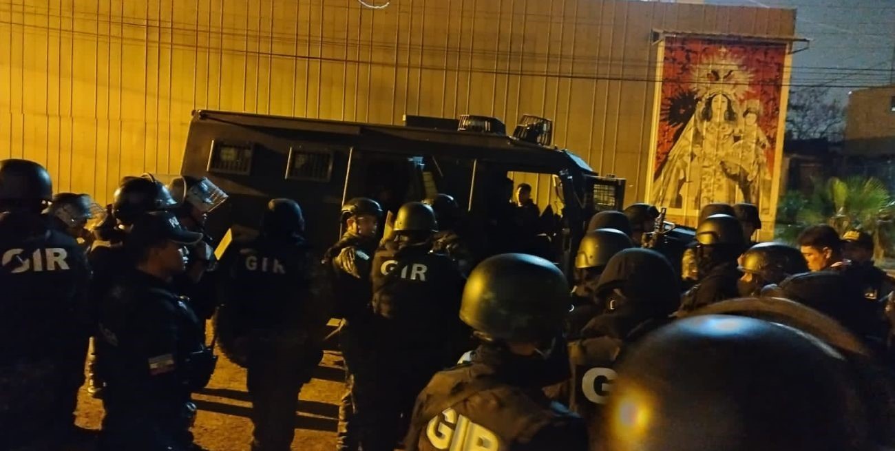 Un nuevo incidente en la cárcel de Guayaquil dejó un guardia y dos presos heridos 