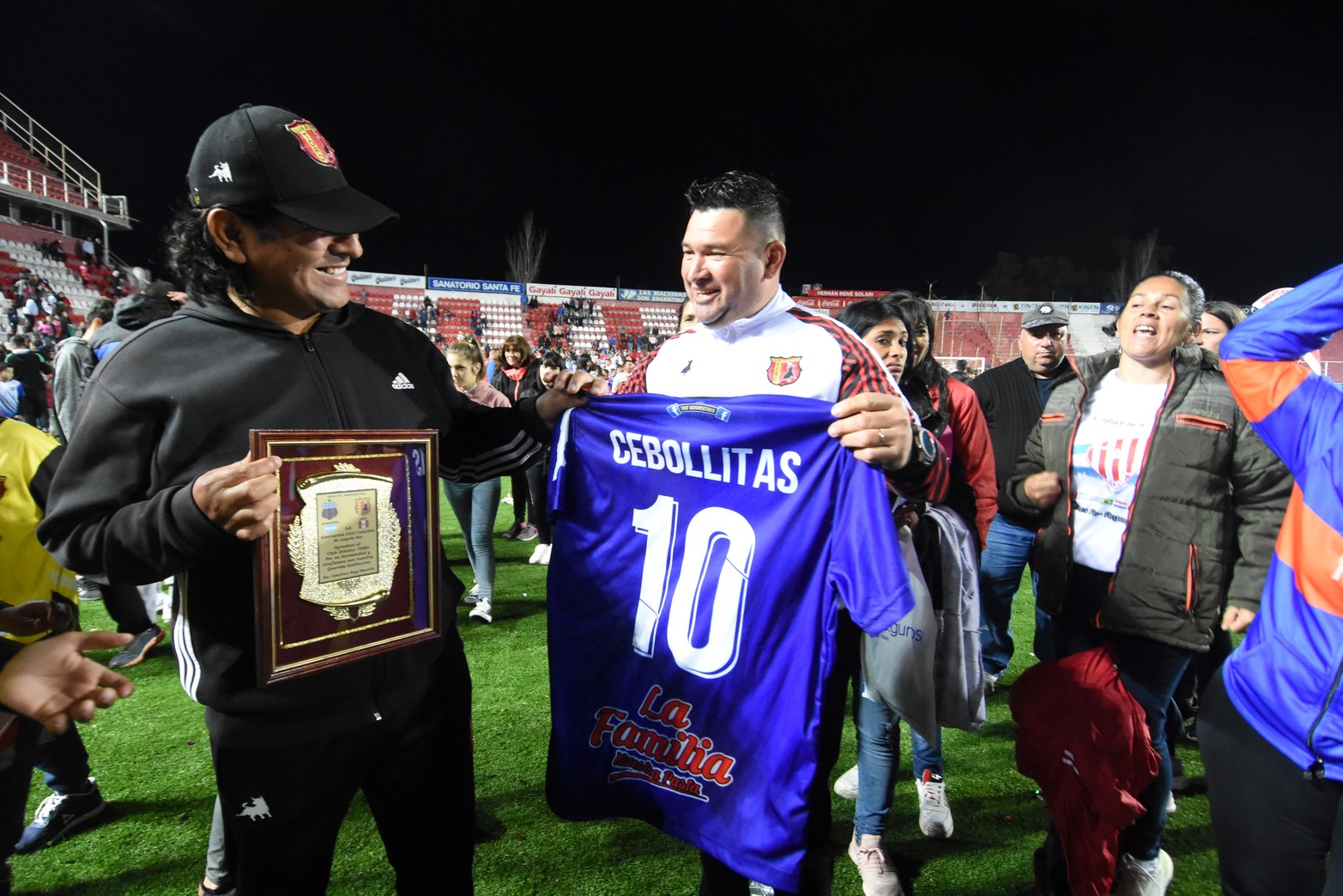 El torneo internacional Diego Barisone vive su sexta edición con el acto inaugural en el Estadio 15 de Abril del club Unión..