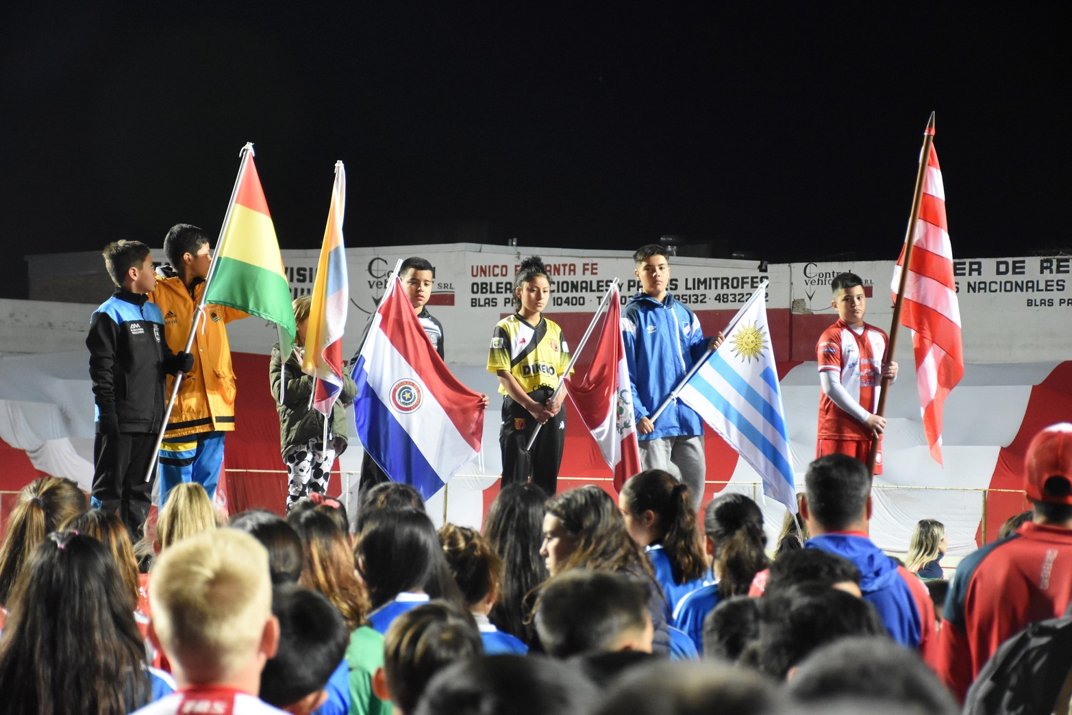 El torneo internacional Diego Barisone vive su sexta edición con el acto inaugural en el Estadio 15 de Abril del club Unión.
