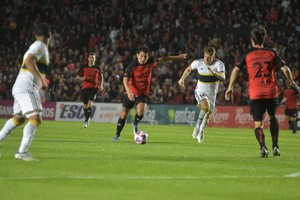 El Sabalero había empatado el encuentro pero Langoni puso el 2 a 1 en el segundo tiempo. Foto: Manuel Fabatía