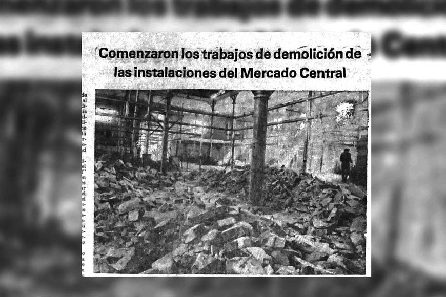 Artículo de El Litoral que daba cuenta de los trabajos de demolición.