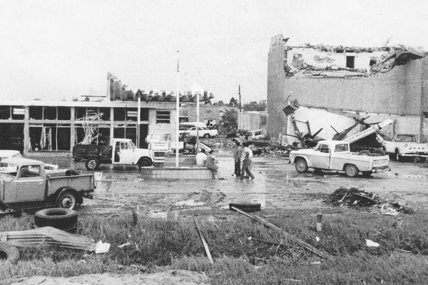 Las secuelas que dejó el tornado en 1973.