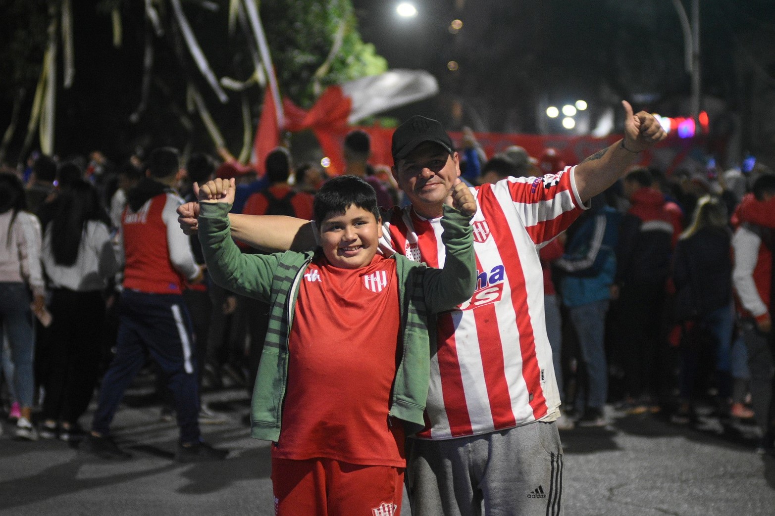 Unión - Sarmiento Liga profesional: Imágenes de la previa, la familia en la cancha. 
