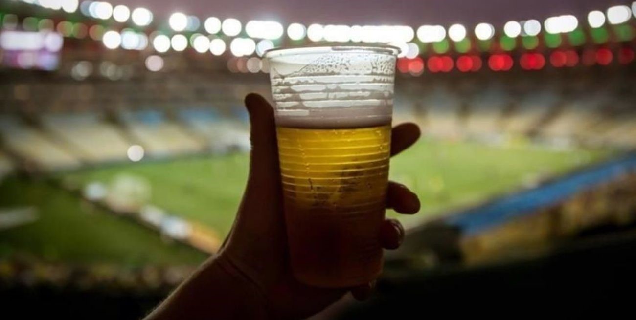 El CEO de Qatar 2022 garantiza el expendio de bebidas alcohólicas fuera de los estadios en el Mundial