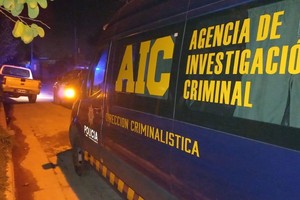 Personal de la AIC efectuando labores en el operativo.