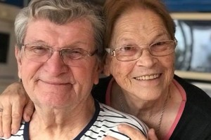 El pastor Valentín y su esposa Gull Britt.