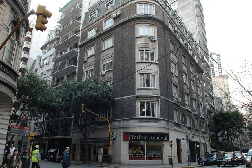 El testigo aseguró que su testimonio original fue firmado bajo presión, negando la presencia de bolsos sospechosos en el edificio de Juncal y Uruguay, en la Recoleta porteña.