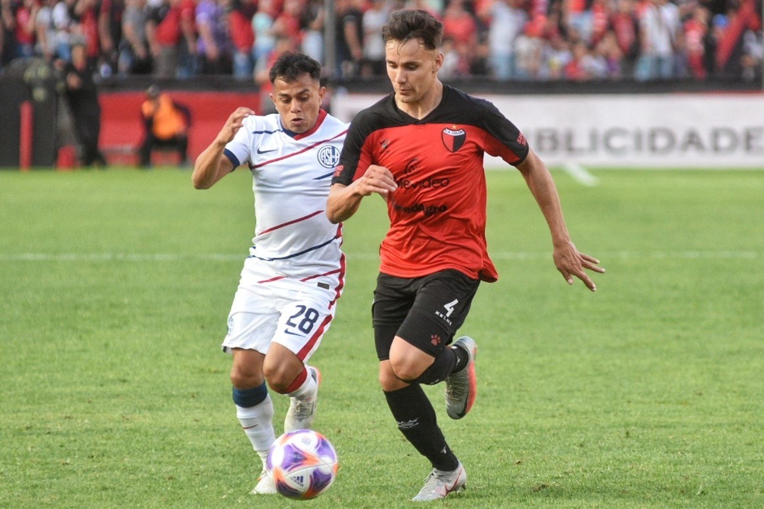 Colón - San Lorenzo, segundo tiempo. Foto: Pablo Aguirre