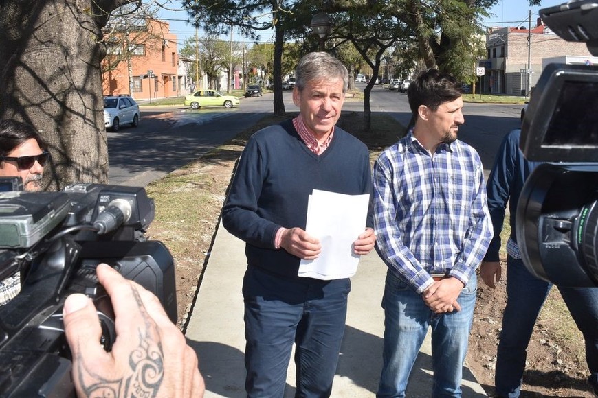 "Son obras que apuntan a cambiar la vida de un sector de la ciudad", remarcó el intendente Emilio Jatón.