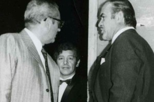 Dos glorias de la dirigencia de Unión: el doctor Carlos Mario Iparraguirre y don Angel Malvicino. Ambos fueron fundadores de aquella peña de principios de los 60, de la que salieron muchos dirigentes. Archivo El Litoral