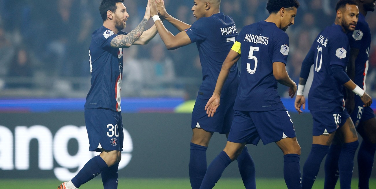 Con un gol de Messi, PSG venció a Olympique Lyon y se afirma como líder