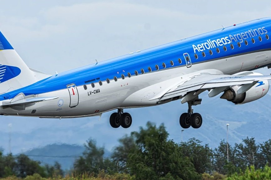 El vuelo inaugural sería el 1° día del último mes de 2022