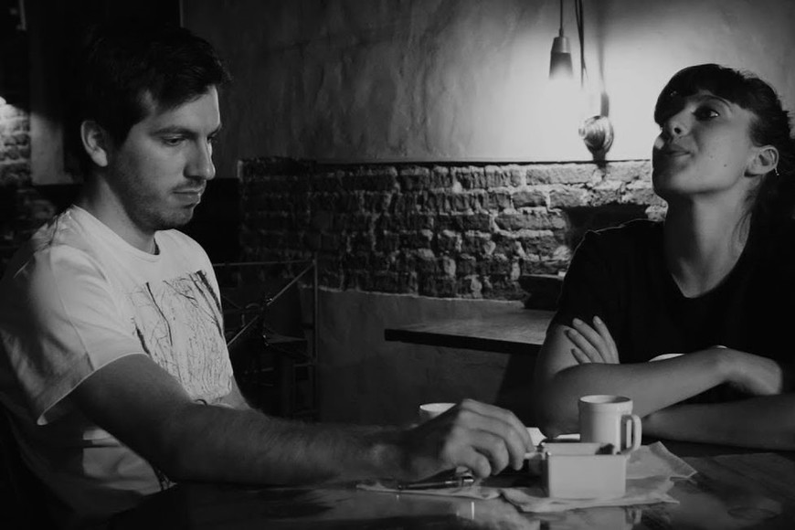 Cuando contaron con una cantidad de material bastante grande, se sentaron para tratar de ordenarlo y dividirlo en escenas. Foto: Surubí Cine