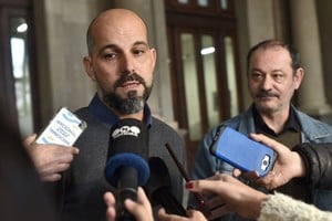 Paulo Ricci y Guillermo Arch durante la presentación. Foto: Municipalidad de Santa Fe