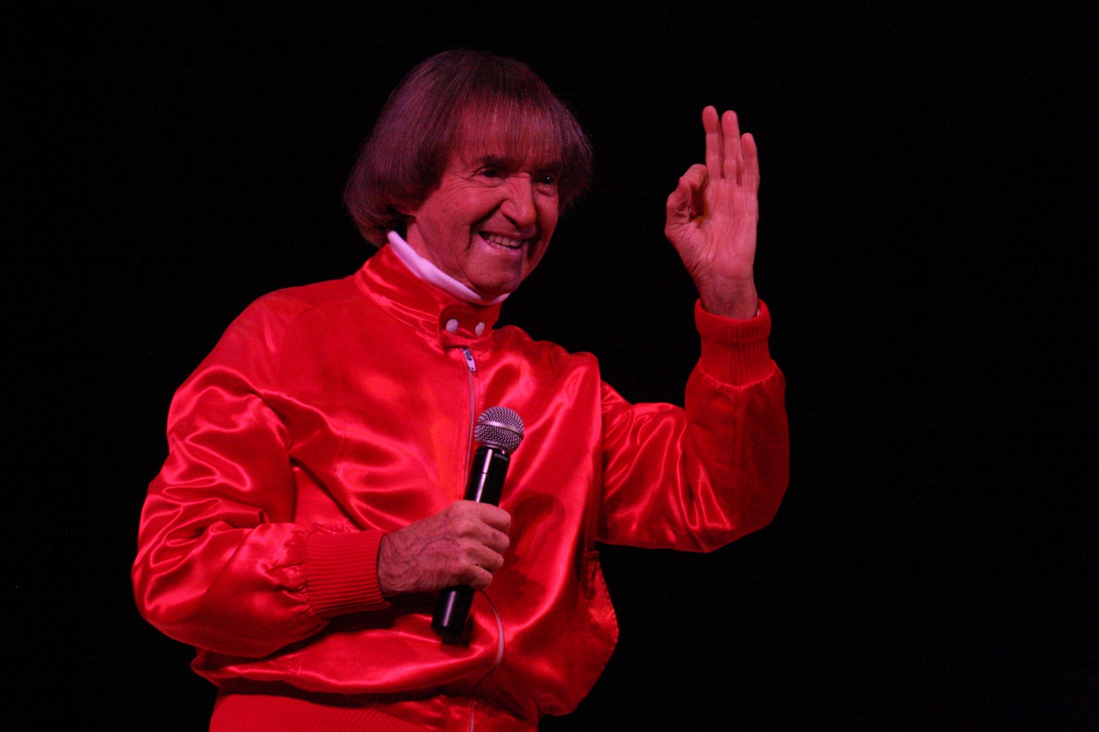 6 de agosto de 2011. A los 85 años subió al escenario del Teatro Municipal de Santa Fe. Foto Mauricio Garín