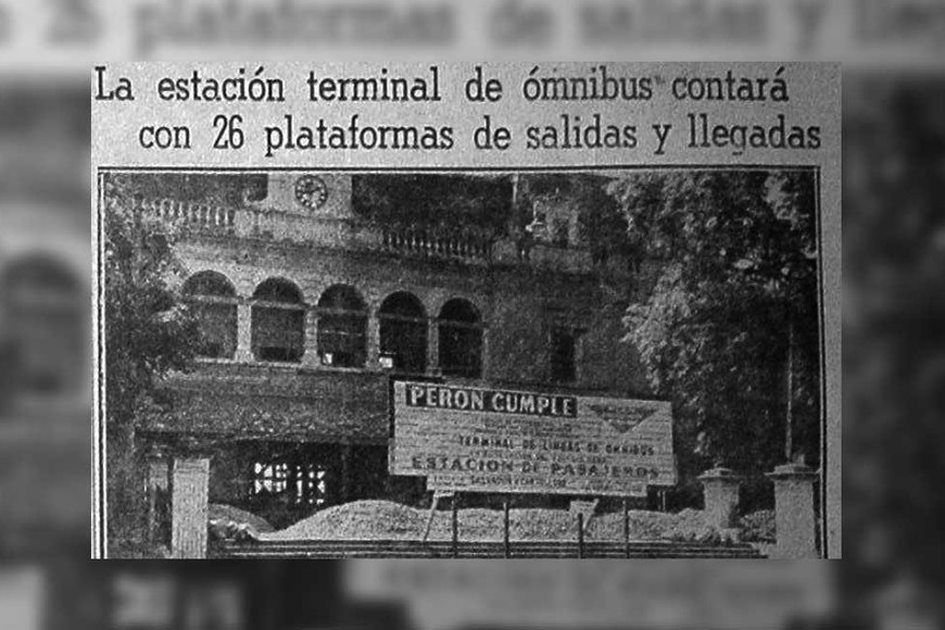 Recorte de El Litoral con una foto que anunciaba la demolición y construcción de una nueva terminal de colectivos.