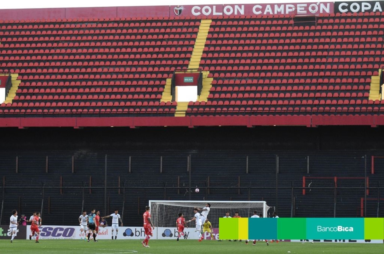 Galería Bica: Colón 0 - Argentinos Jrs. 4