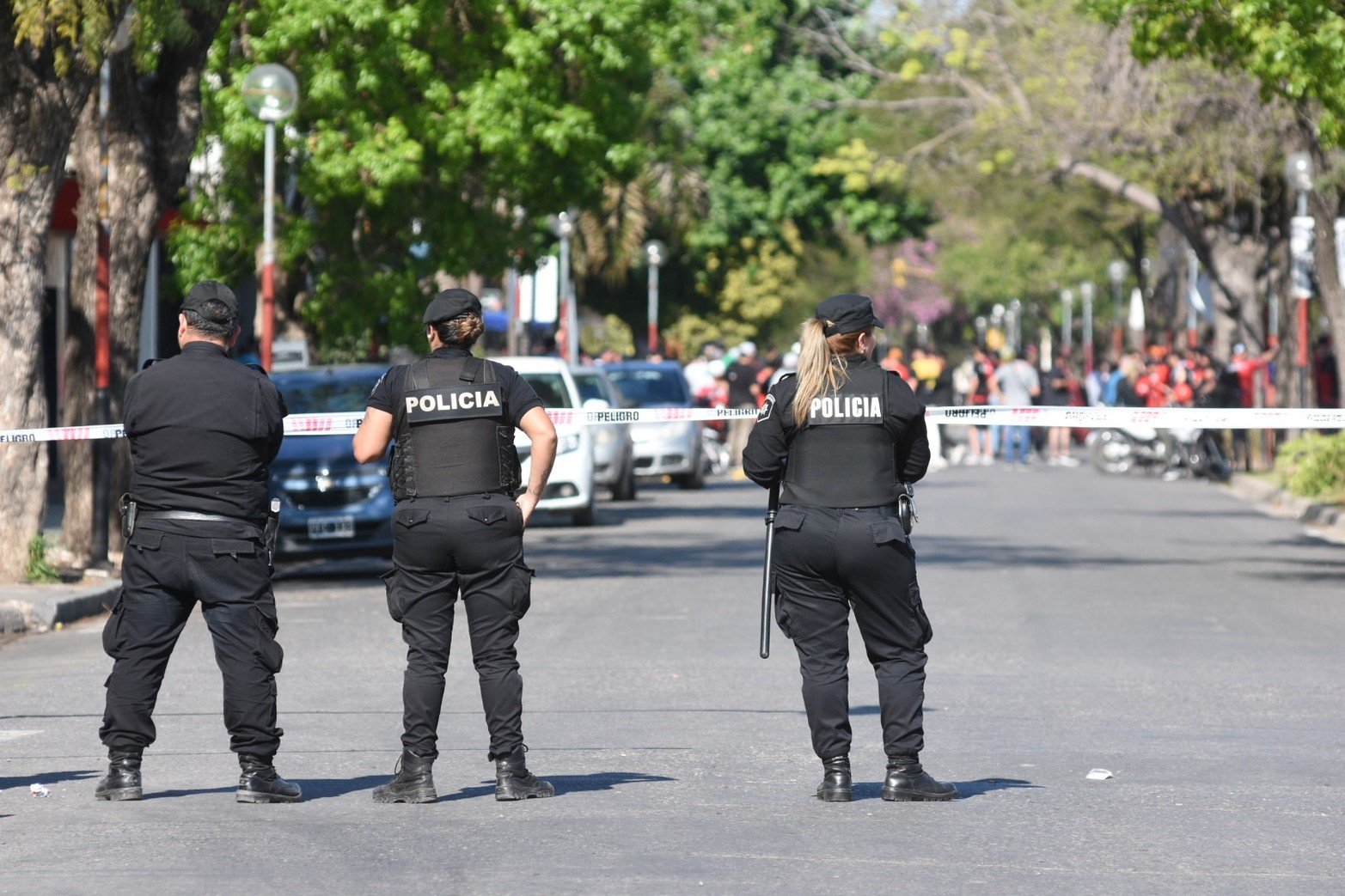 Colón Argentino Jrs., cortes de calles a cargo de un gran número de policía de la provincia.
