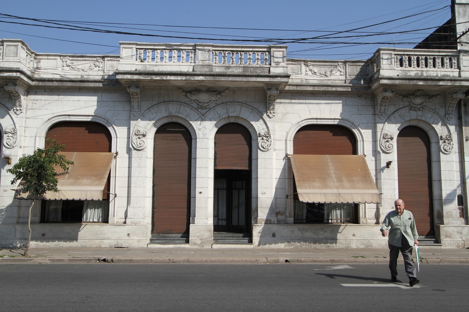 La fachada del bar ubicado en Rivadavia al 2900 casi Crespo. Foto Amancio Alem