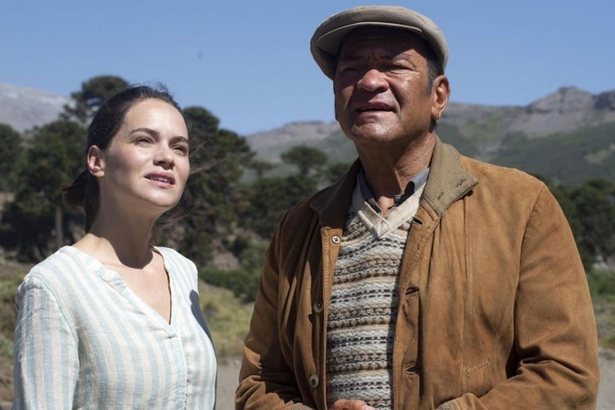 Luz Cipriota y César Bordón. Foto: Contentto People, El Otro Kamino Producciones