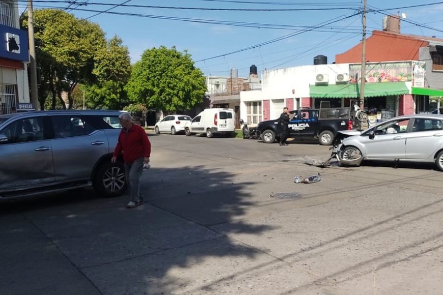 Agentes arribaron al sitio para constatar el hecho y controlar el tránsito. Crédito: El Litoral