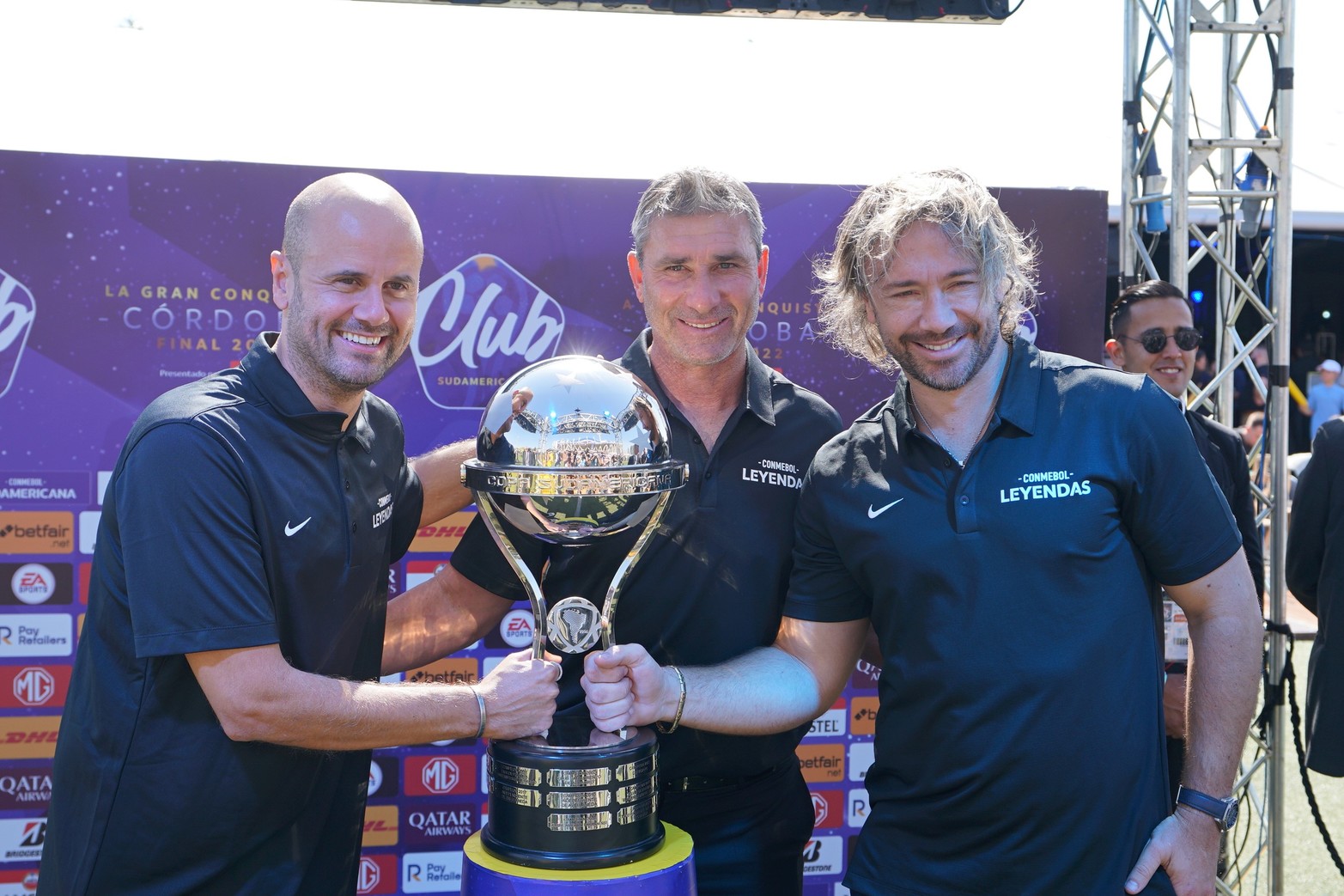En Córdoba, la previa de los hinchas de Independiente del Valle de Ecuador y San Pablo de Brasil.