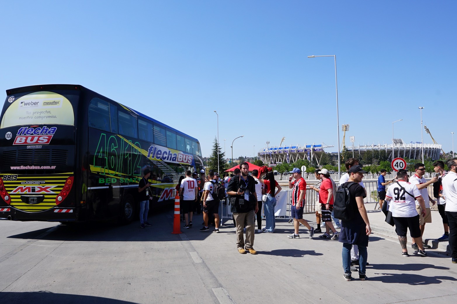 En Córdoba, la previa de los hinchas de Independiente del Valle de Ecuador y San Pablo de Brasil.