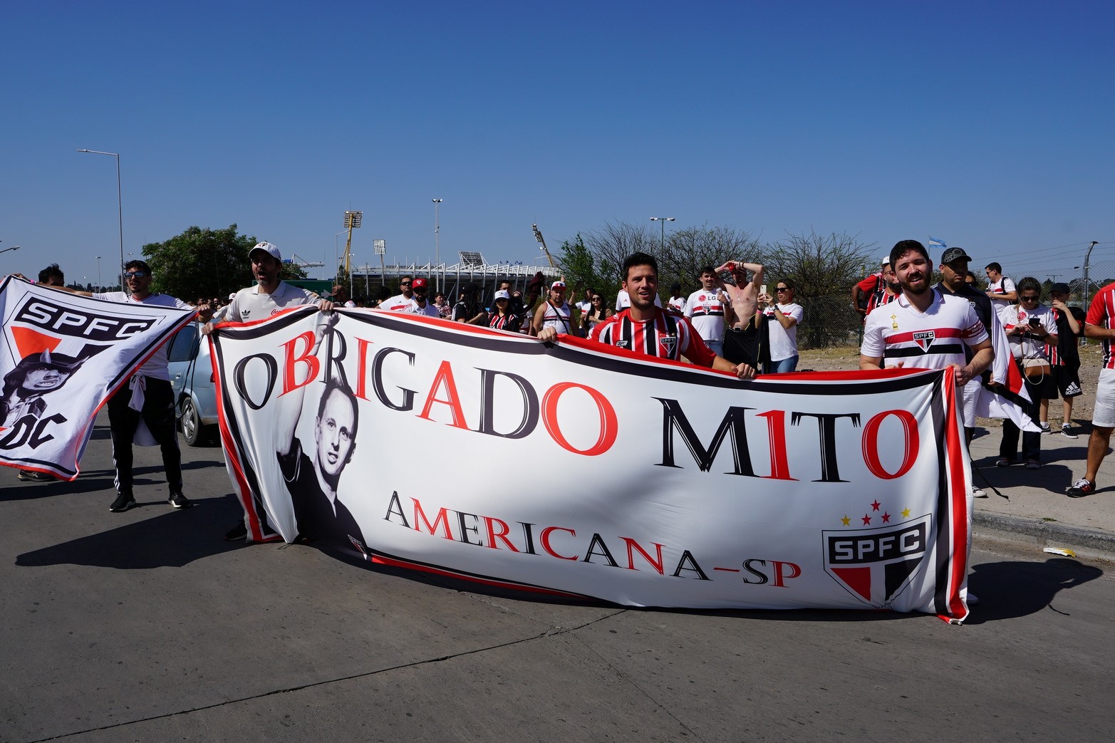 En Córdoba, la previa de los hinchas de Independiente del Valle de Ecuador y San Pablo de Brasil.