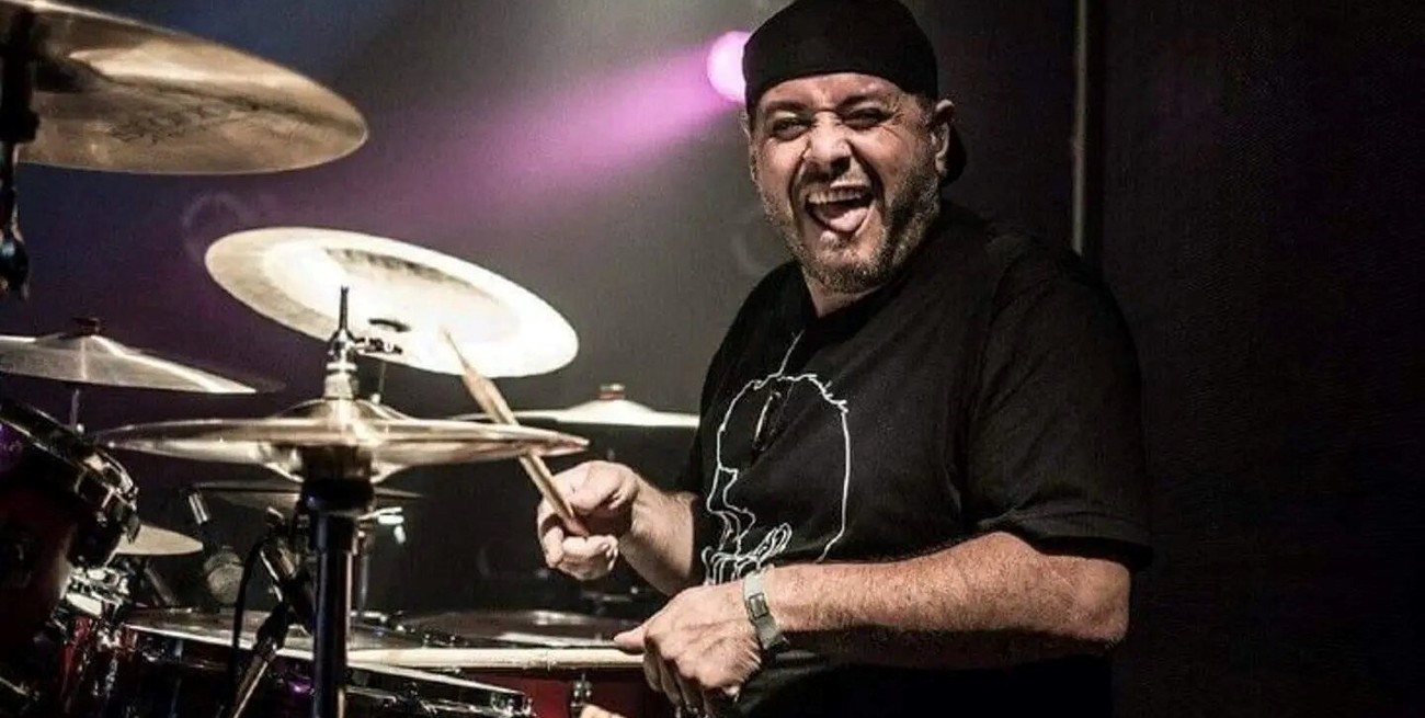 Murió en pleno concierto Bin Valencia, ex baterista de Almafuerte
