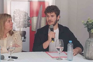 "Estamos felices de anunciar la concreción de este encuentro latinoamericano de danzas en nuestra localidad. Esto se sumará al Pre Cosquín que será en la semana anterior y no hace más que ratificar el momento cultural que tiene la localidad", expresó Marina Bordigoni, presidente de la comuna de Carlos Pellegrini. Foto: El Litoral