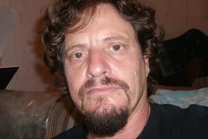 José Roberto Gomes Mendes, el estilista asesinado por su amigo tras una discusión política.