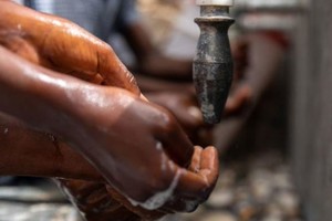 La terminal de importación de combustibles más importante de Haití está bajo control criminal. Esto ha paralizado la distribución de agua potable.