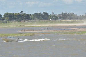 Imagen ilustrativa. Se espera que el viento continúe afectando a la capital provincial durante el resto del sábado. Crédito: Archivo El Litoral