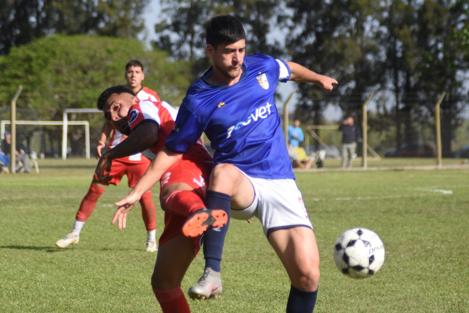 Liga de Fútbol. Colón de San Justo le ganó a Ateneo.