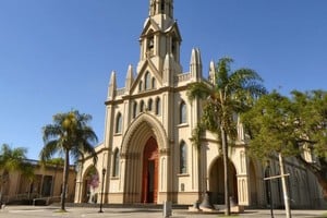 La basílica de Guadalupe, principal edificio neogótico de la ciudad de Santa Fe.  Crédito: José G. Vittori.