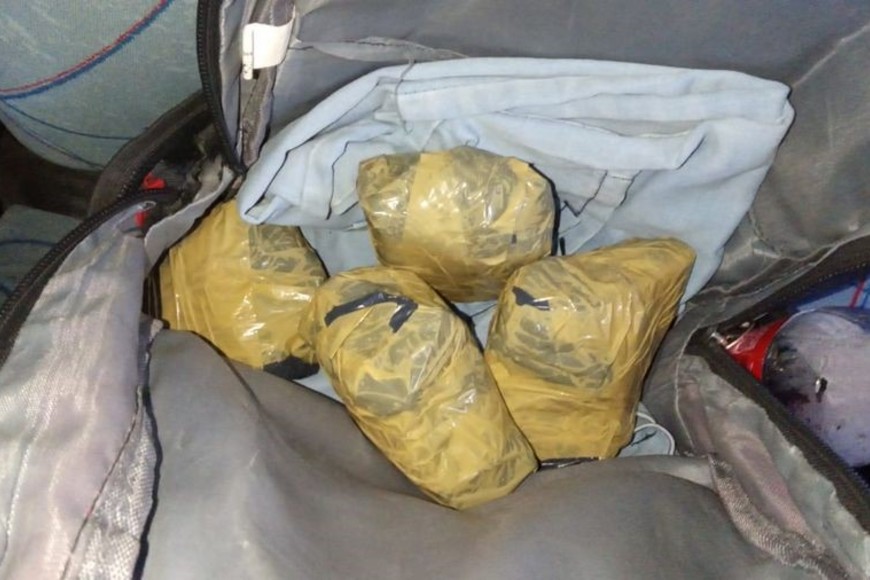 La droga viajaba embalada y fraccionada en pequeños bultos que los acusados llevaban en equipaje de mano.  Crédito: Prensa GNA/Archivo