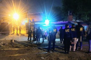 El momento en que hallan el cuerpo. Crédito: Marcelo Manera