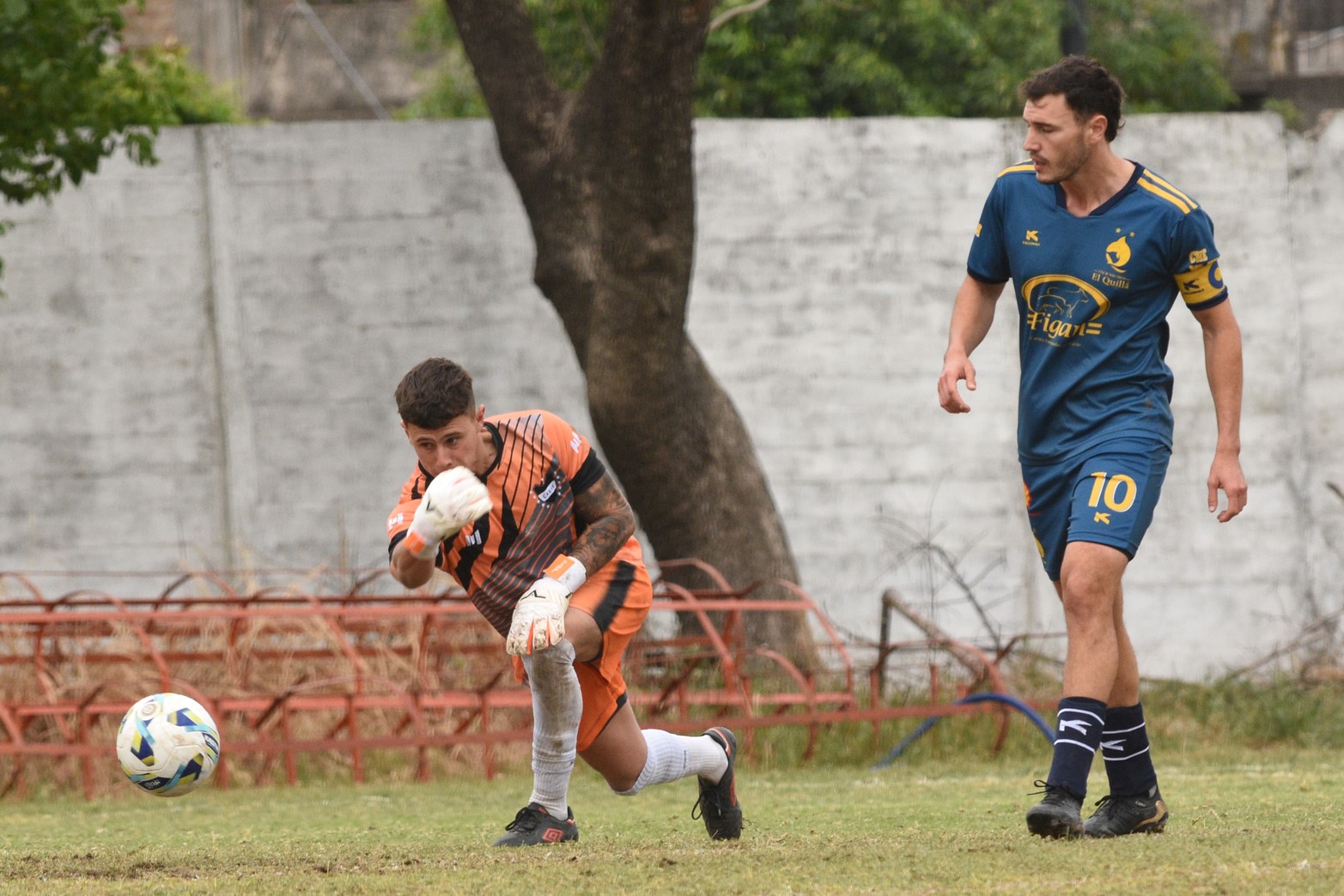 Por la primera fecha del Torneo Federal Amateurs, El Quilla de visitante goleó a Gimnasia 3 a 0. 
