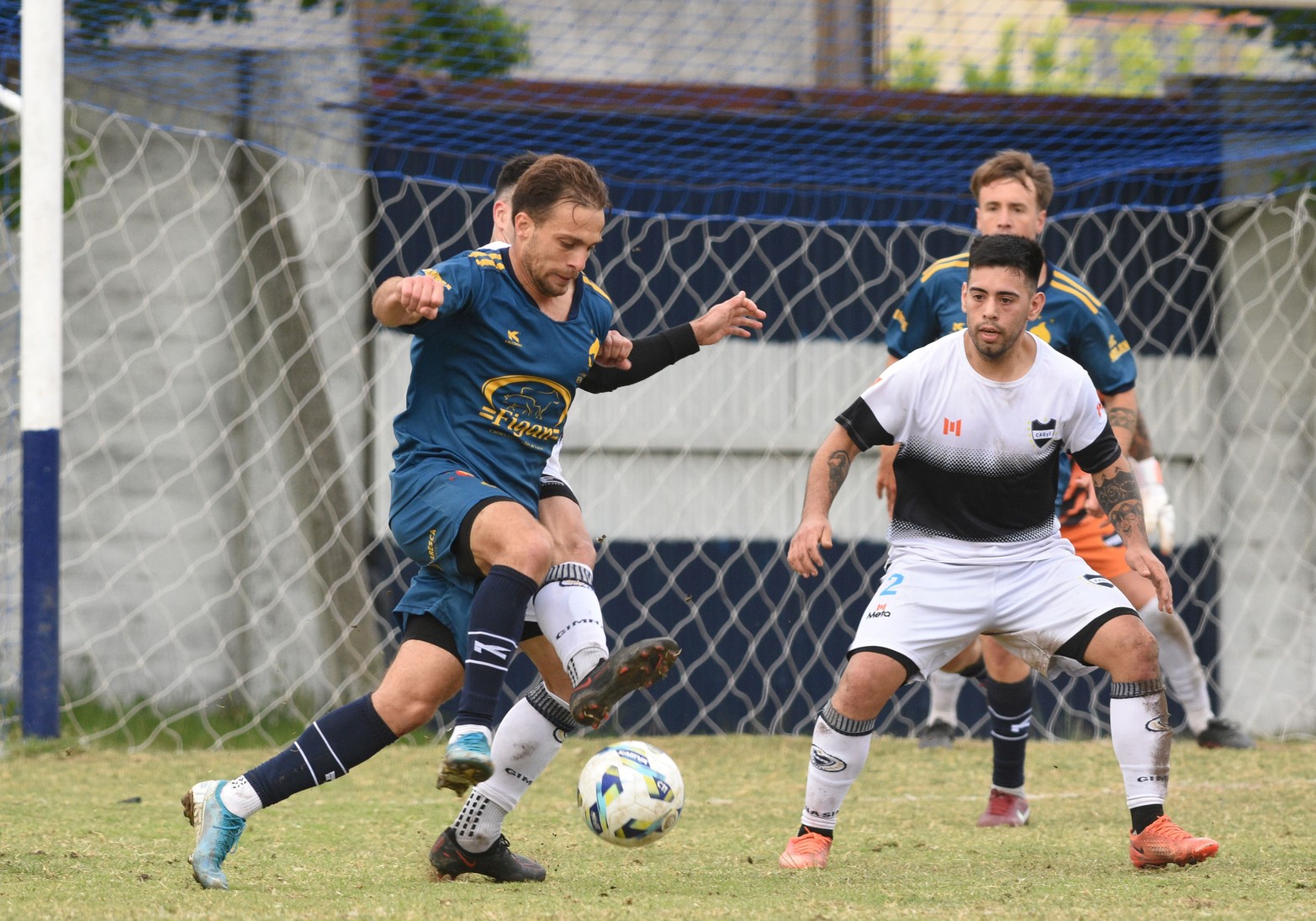 Por la primera fecha del Torneo Federal Amateurs, El Quilla de visitante goleó a Gimnasia 3 a 0. 