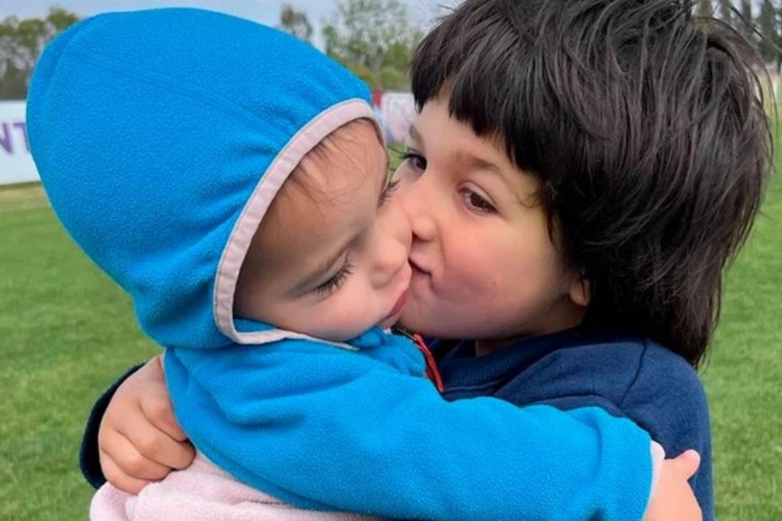 Toribio y Belisario (@juanarepettook)