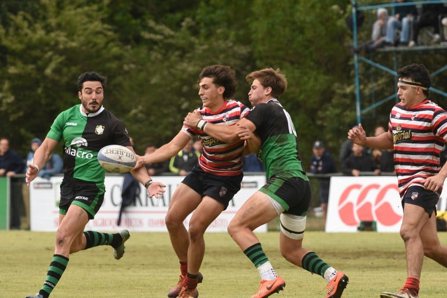 Por el torneo del interior de rugby Santa Fe fue superado por Duendes 37 a 17