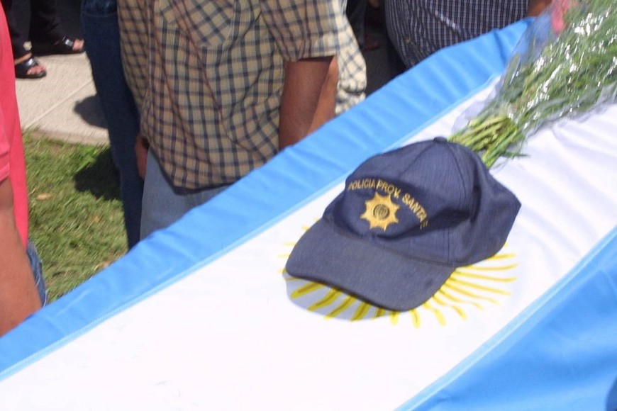 La medida pretende rescatar del olvido a quienes ofrecieron su vida en actos de servicio. Crédito: Archivo El Litoral