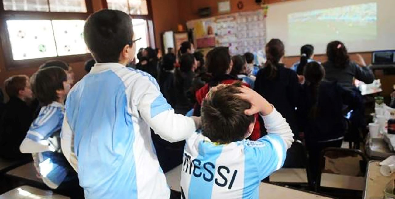Todos a clases: el Ministerio de Educación de Santa Fe descartó desobligar a los alumnos por los partidos del Mundial